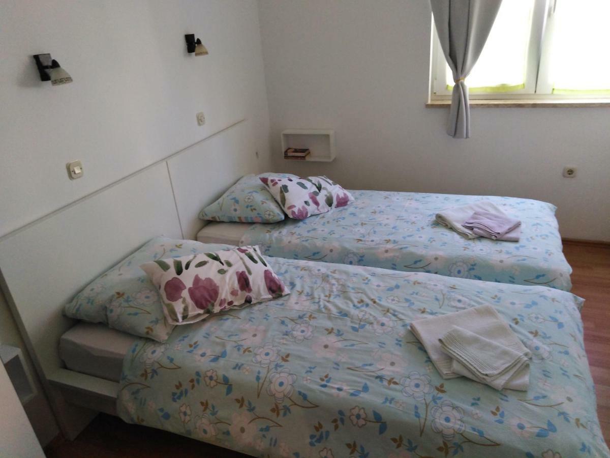 Apartments Neno 普拉 外观 照片